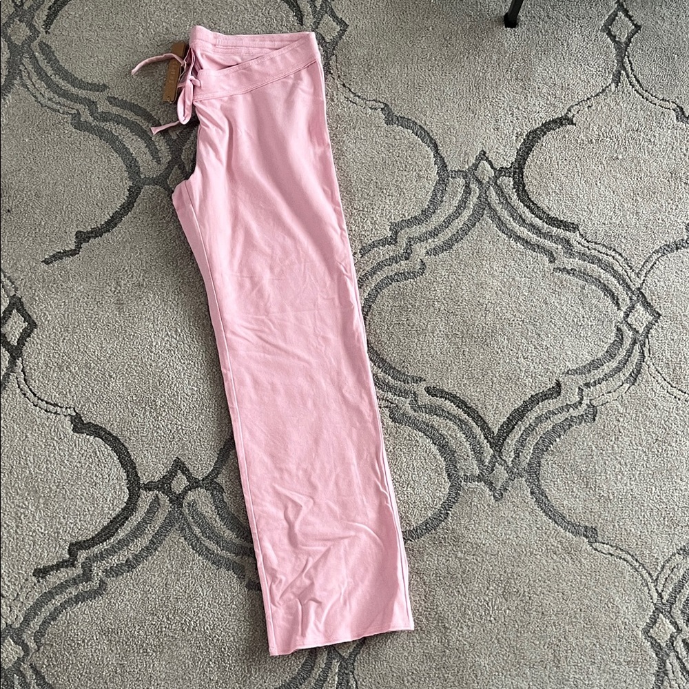 SKIMS Pink lounge Pants size M.